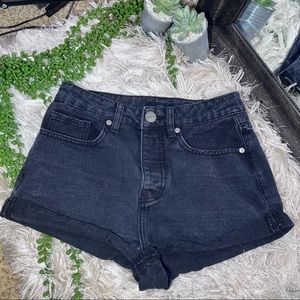 .|🌼3/$30🌼Made for a Restless Generation Black Distressed Denim Jean Shorts Sz6